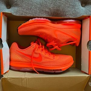 Nike Zoom All Out Low- Like New